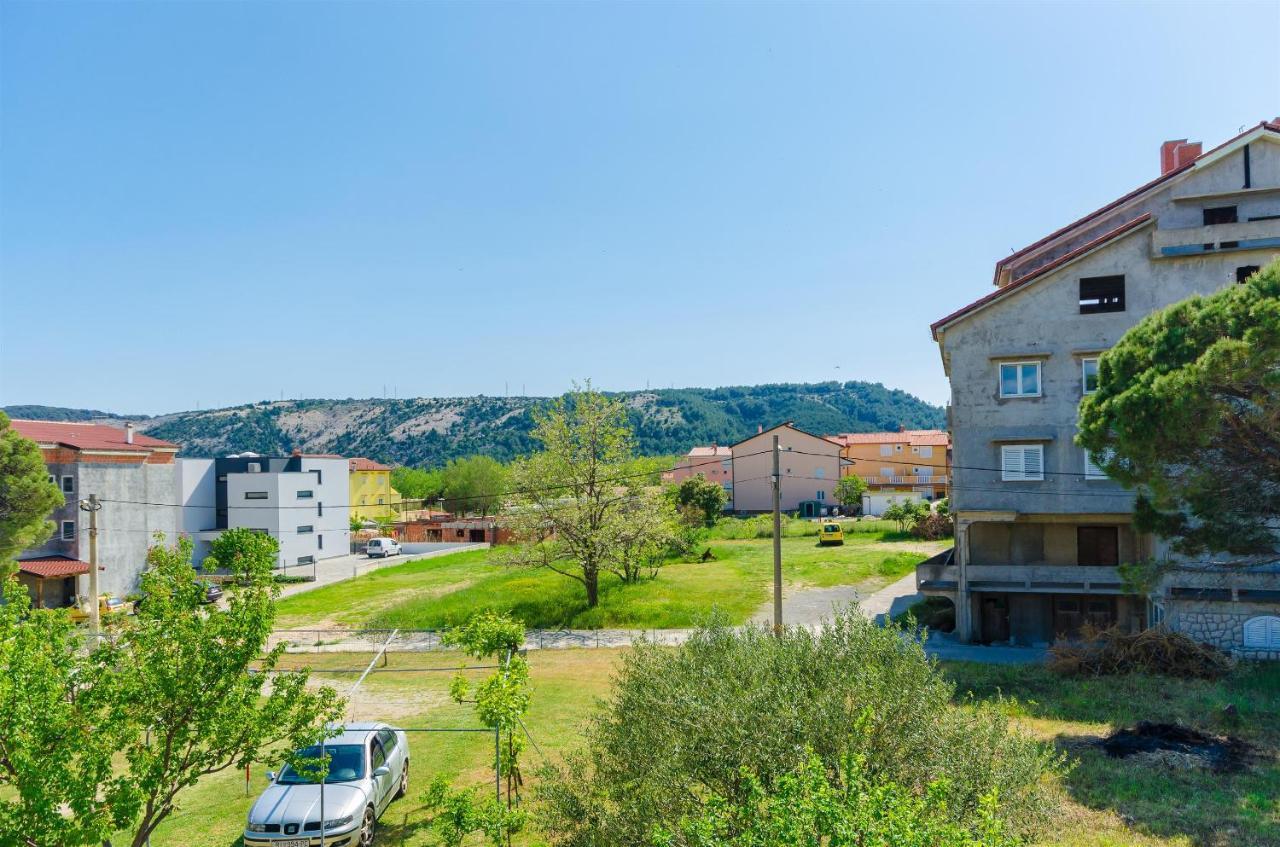 Apartments Anica F Лопар Екстер'єр фото