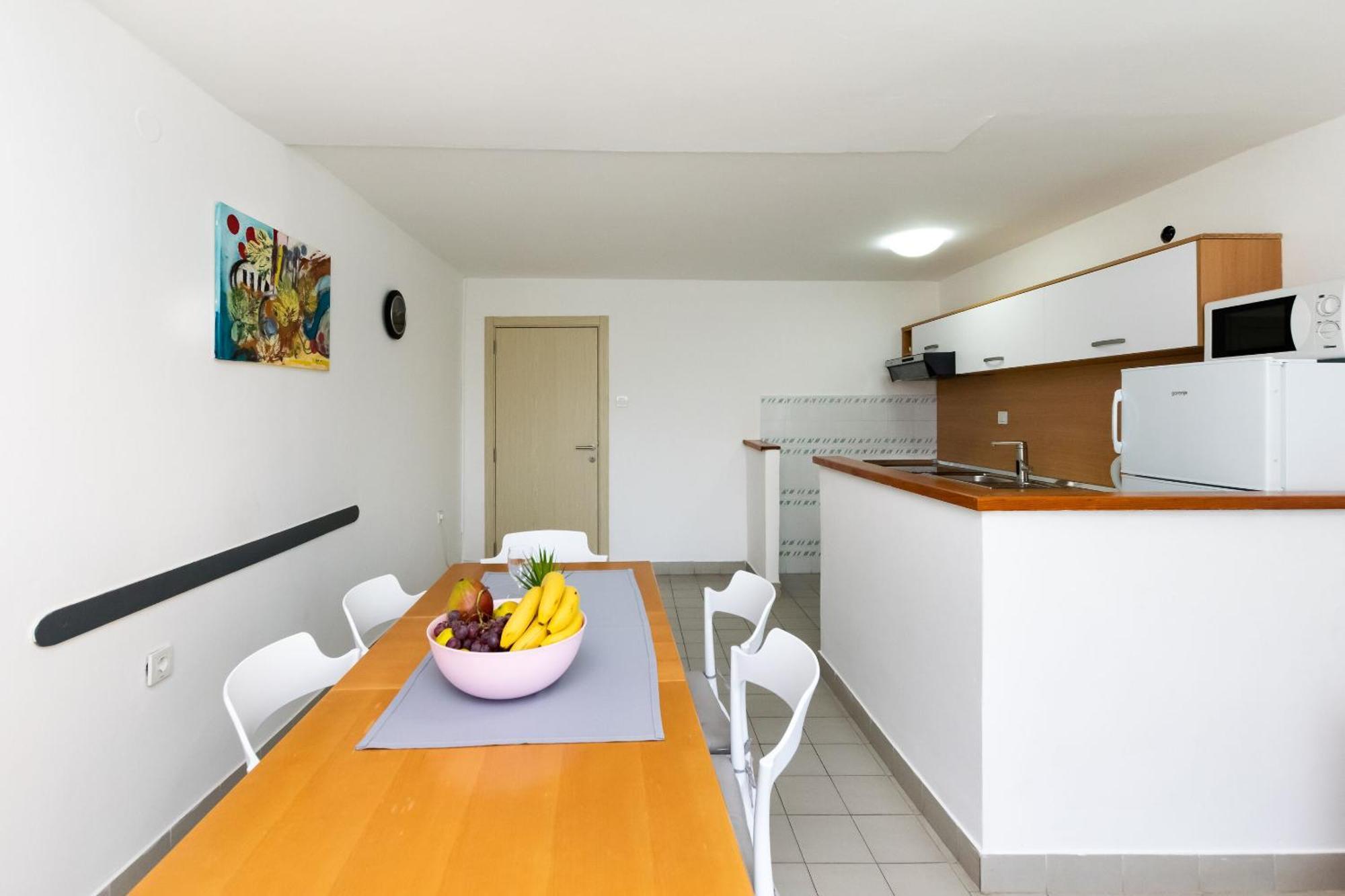 Apartments Anica F Лопар Екстер'єр фото